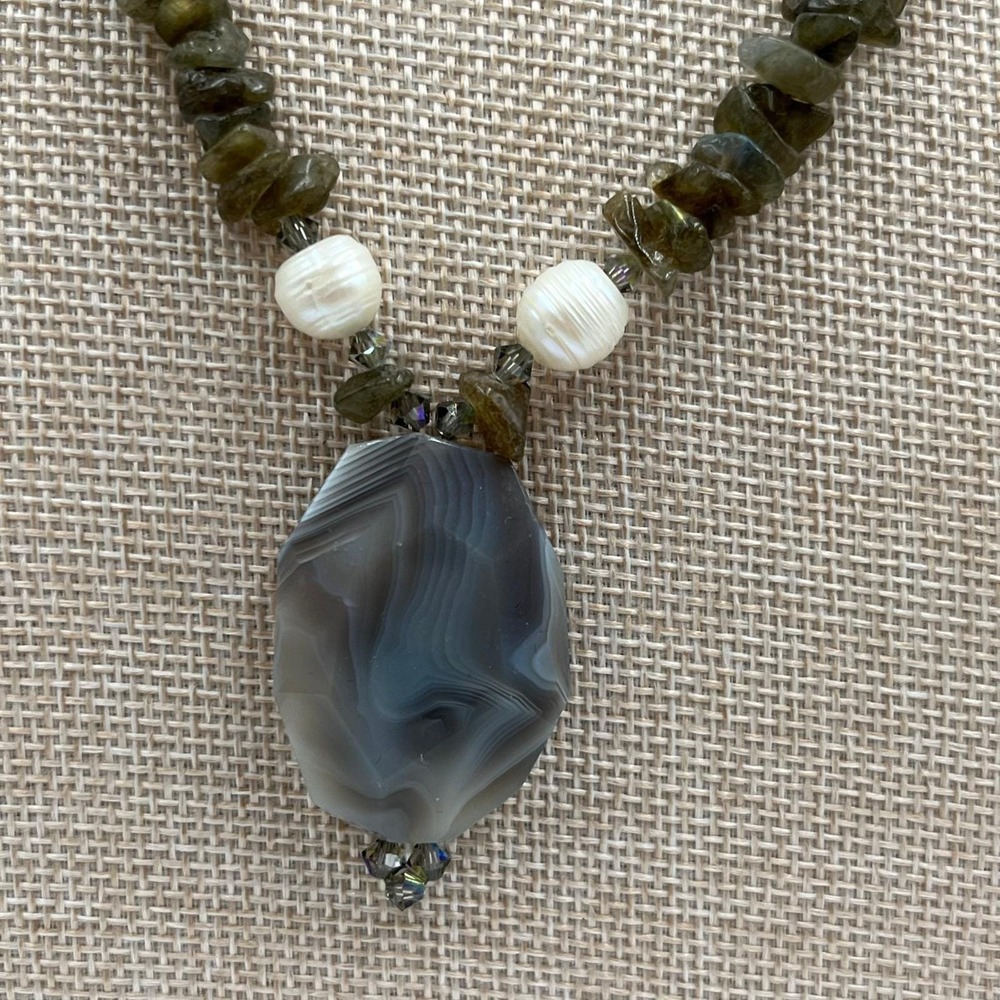 Vintage Gray Agate Pendant Necklace Labradorite Chip Beads Freshwater Pearls Y2K - Picture 4 of 8